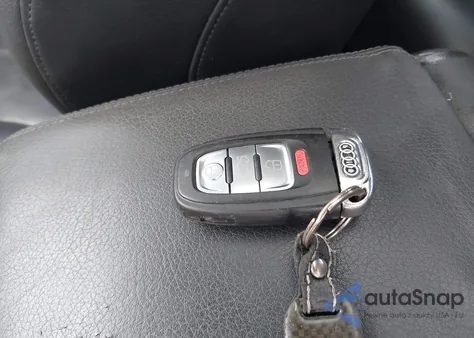 2010 Audi A5 3.2 Premium Plus z USA, uszkodzony, nr VIN WAUCKAFR3AA073018